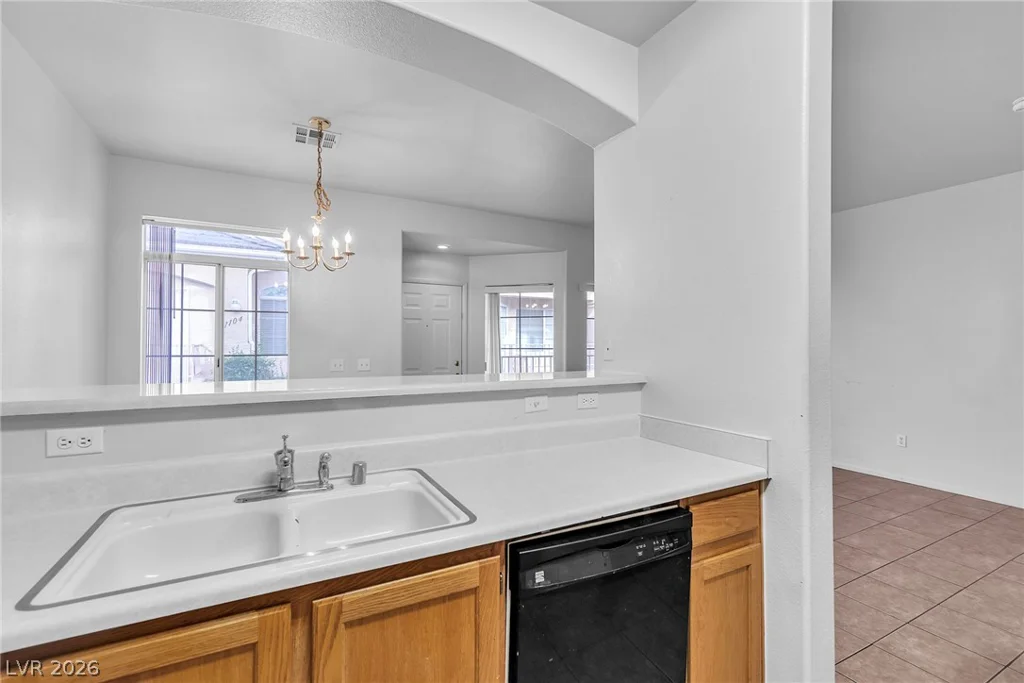 1109 Dusty Creek, Las Vegas, NV 89128
