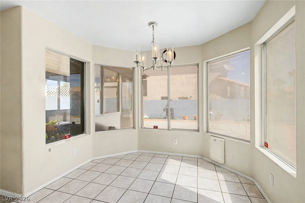 6484 Lombard, Las Vegas, NV 89108