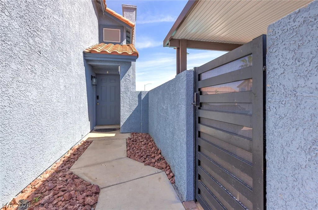 6484 Lombard, Las Vegas, NV 89108