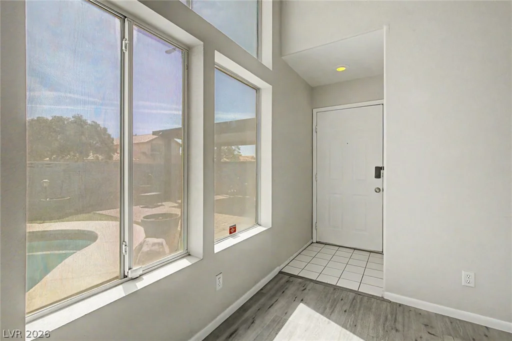 6484 Lombard, Las Vegas, NV 89108