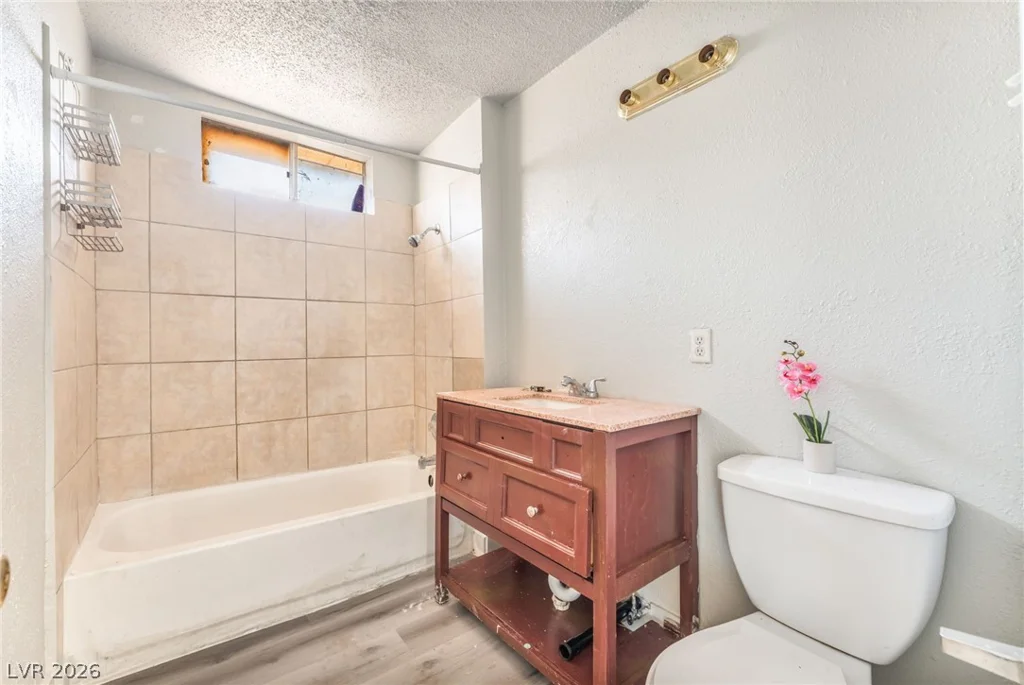 2526 Sunrise, Las Vegas, NV 89101