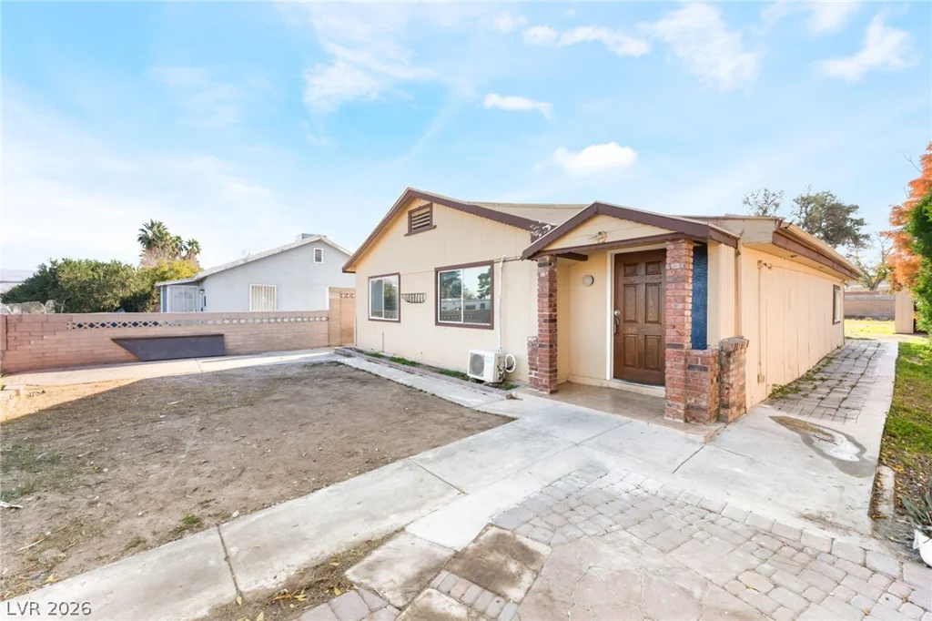 2526 Sunrise, Las Vegas, NV 89101