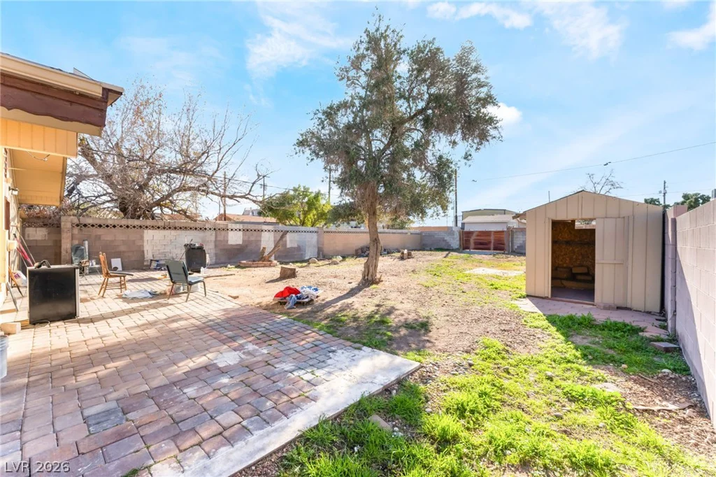 2526 Sunrise, Las Vegas, NV 89101