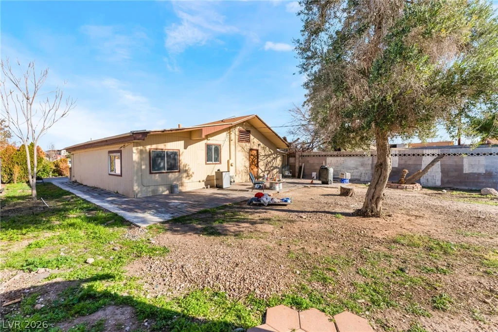 2526 Sunrise, Las Vegas, NV 89101