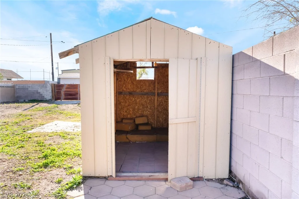 2526 Sunrise, Las Vegas, NV 89101