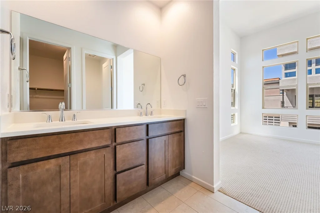 647 Agate Bridge, Las Vegas, NV 89138