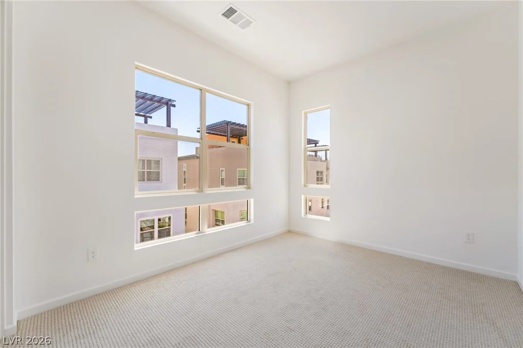 647 Agate Bridge, Las Vegas, NV 89138