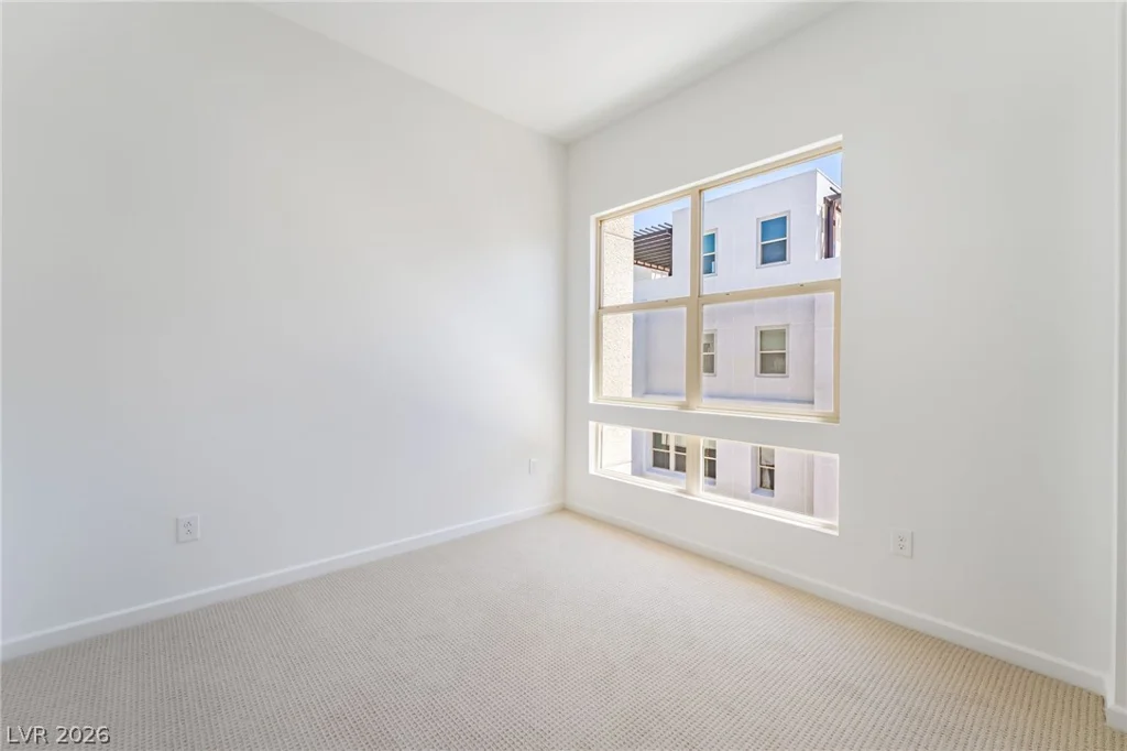 647 Agate Bridge, Las Vegas, NV 89138