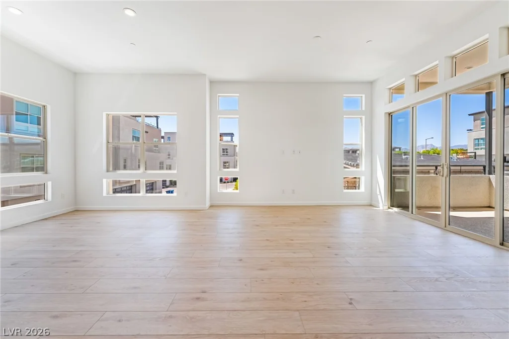 647 Agate Bridge, Las Vegas, NV 89138