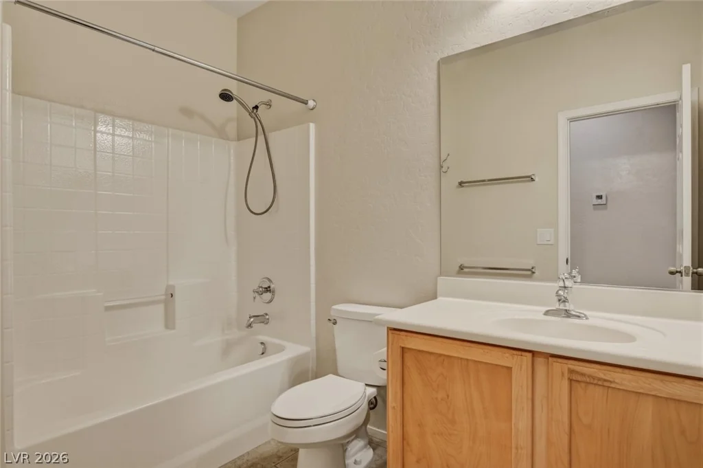 6824 Woodland Vase, Las Vegas, NV 89131