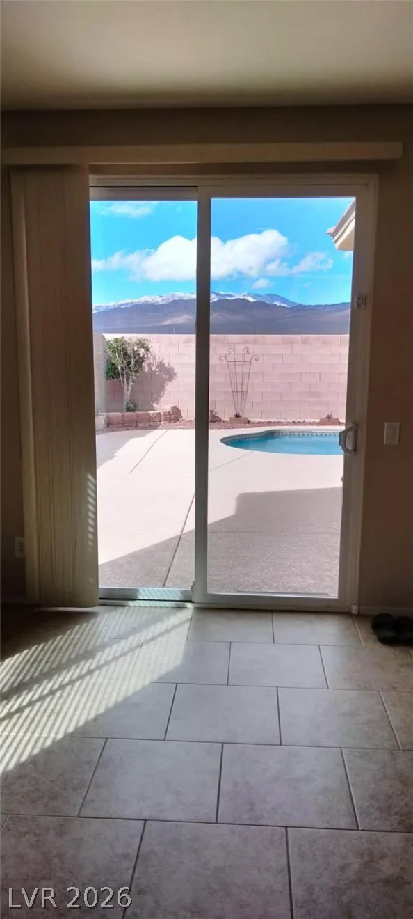 6824 Woodland Vase, Las Vegas, NV 89131