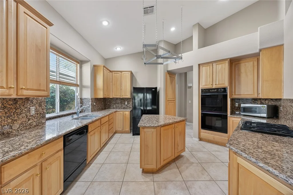 541 Summer Mesa, Las Vegas, NV 89144