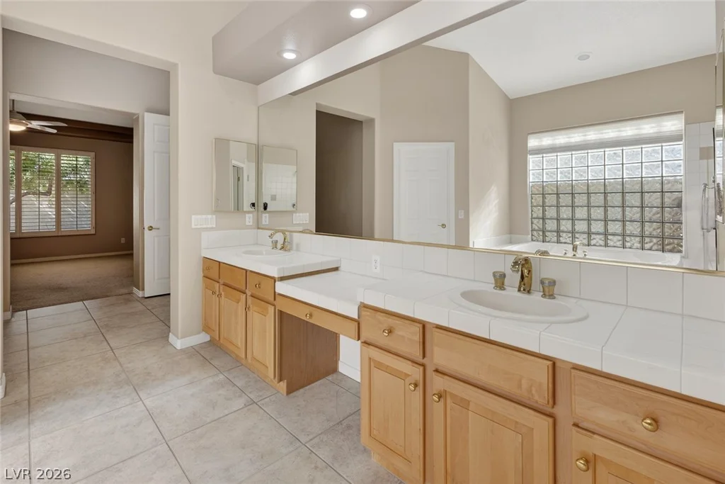 541 Summer Mesa, Las Vegas, NV 89144