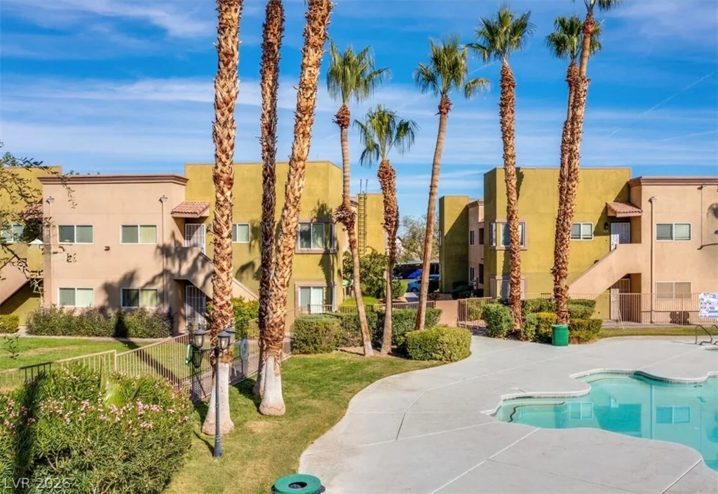 1804 Decatur, Las Vegas, NV 89108