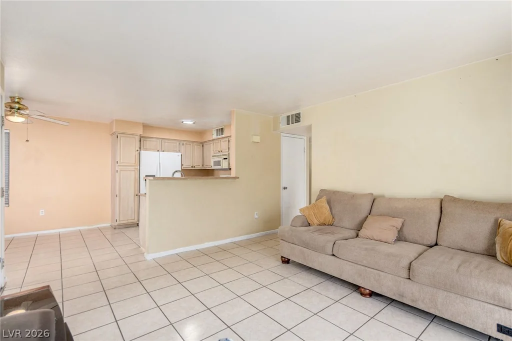5710 Tropicana, Las Vegas, NV 89122