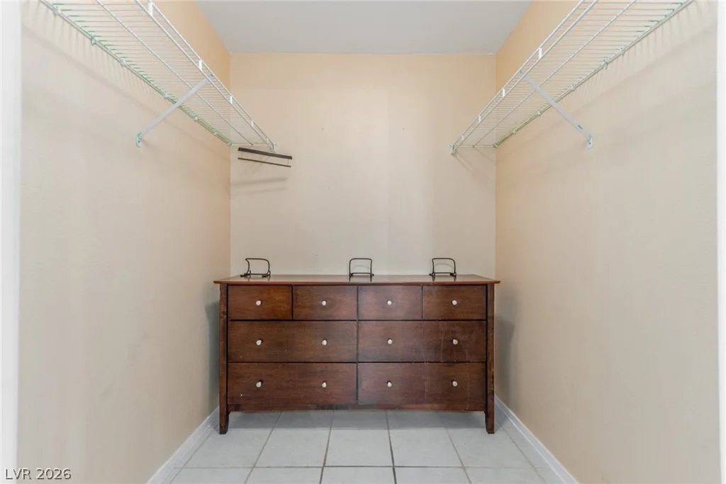 5710 Tropicana, Las Vegas, NV 89122