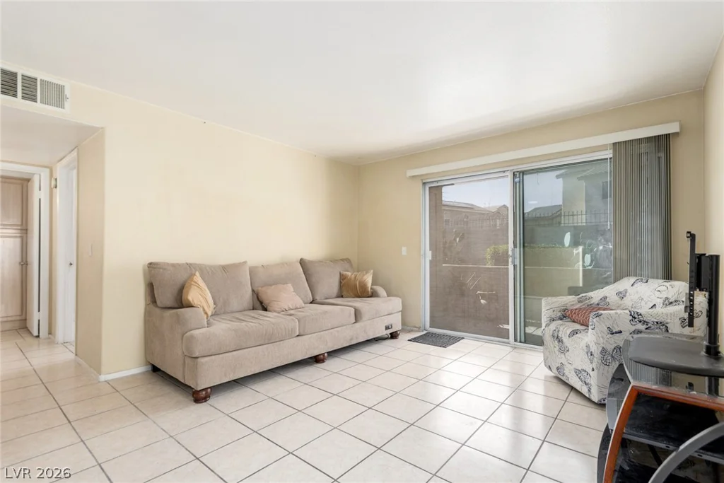 5710 Tropicana, Las Vegas, NV 89122
