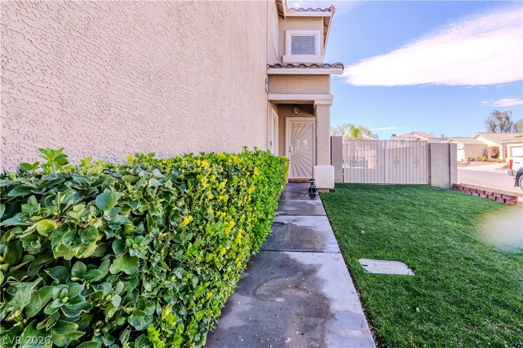 8539 Rocky Hillside, Las Vegas, NV 89123