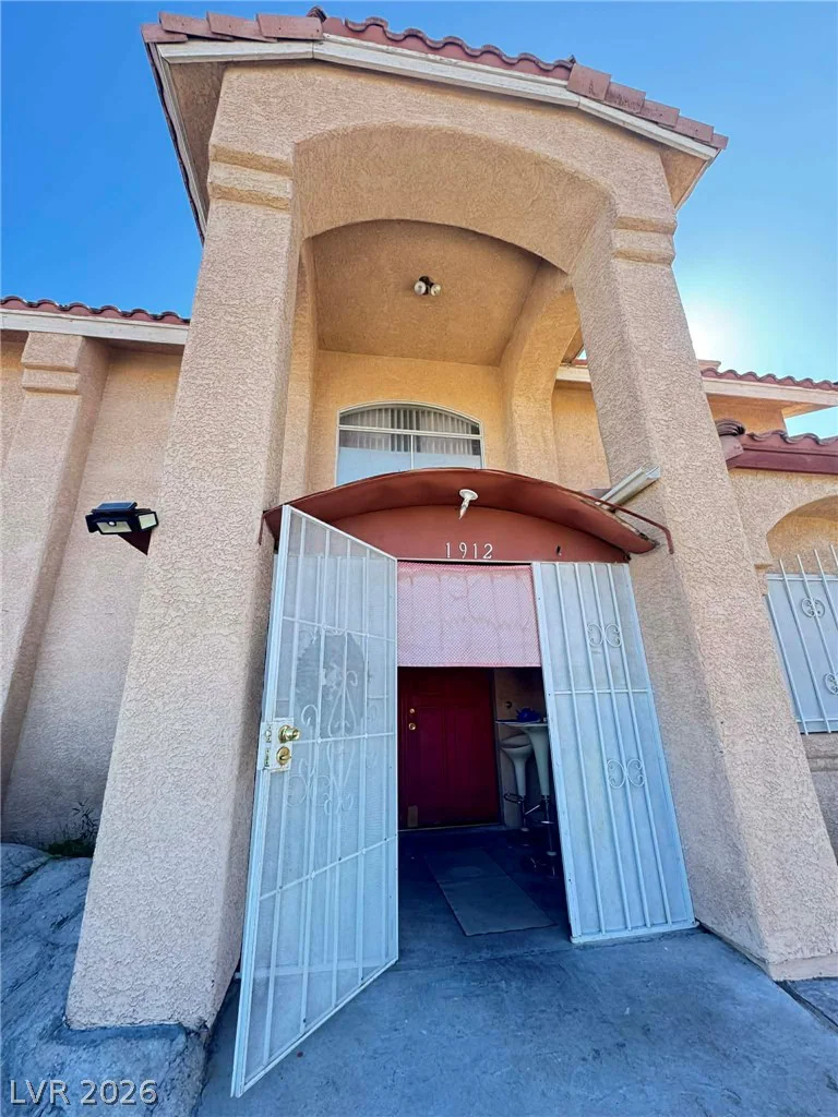 1912 Torrey Pines, Las Vegas, NV 89146