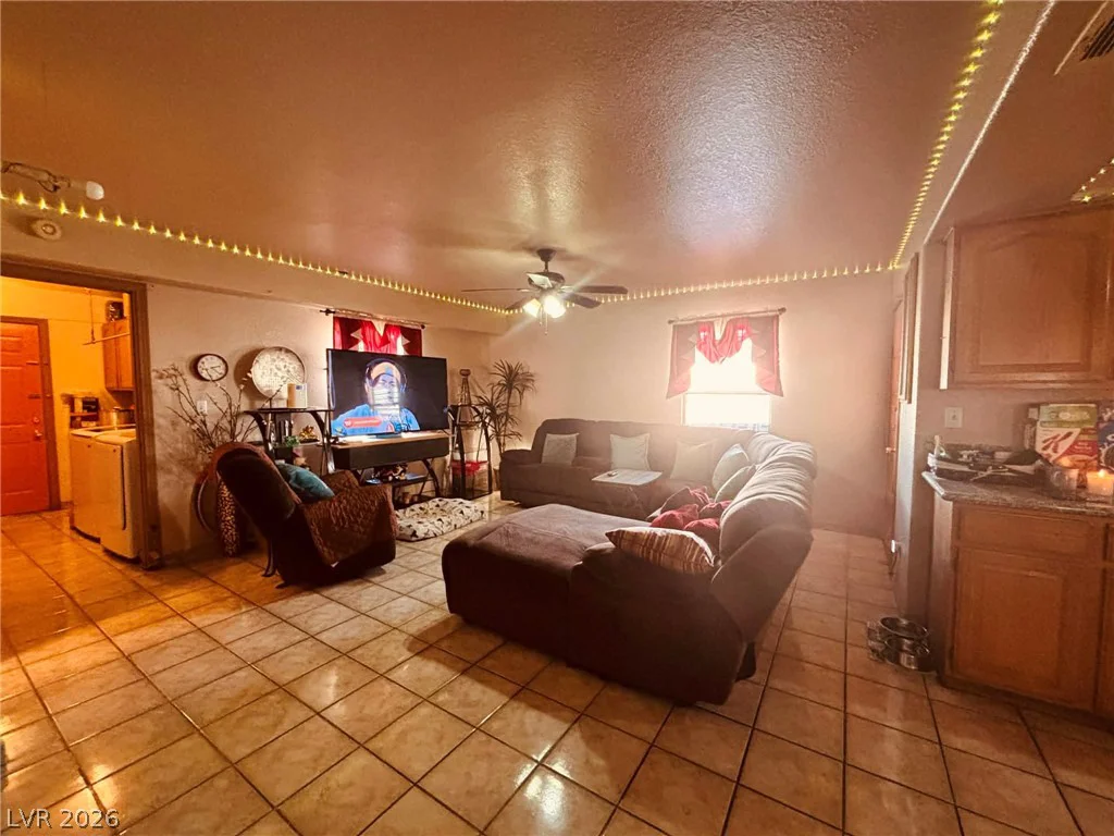 1912 Torrey Pines, Las Vegas, NV 89146