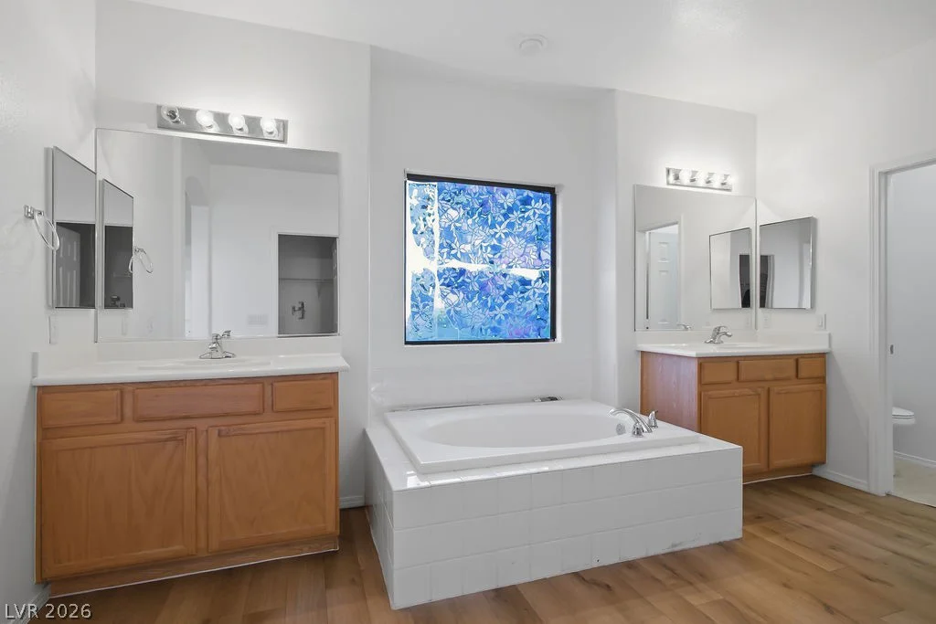 4916 Tindari, Las Vegas, NV 89130