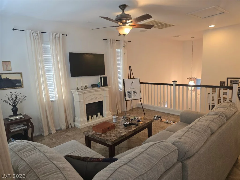 9833 Black Mulberry, Las Vegas, NV 89178