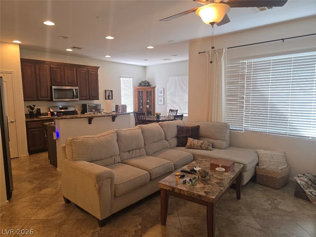 9833 Black Mulberry, Las Vegas, NV 89178