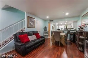 2851 Valley View, Las Vegas, NV 89102