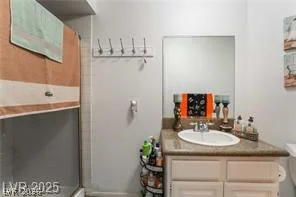 2851 Valley View, Las Vegas, NV 89102