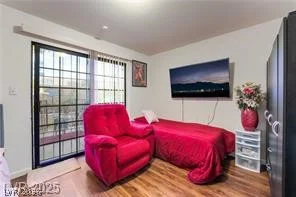 2851 Valley View, Las Vegas, NV 89102