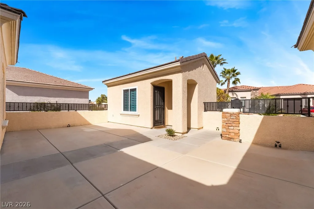 2323 Fayetteville, Henderson, NV 89052