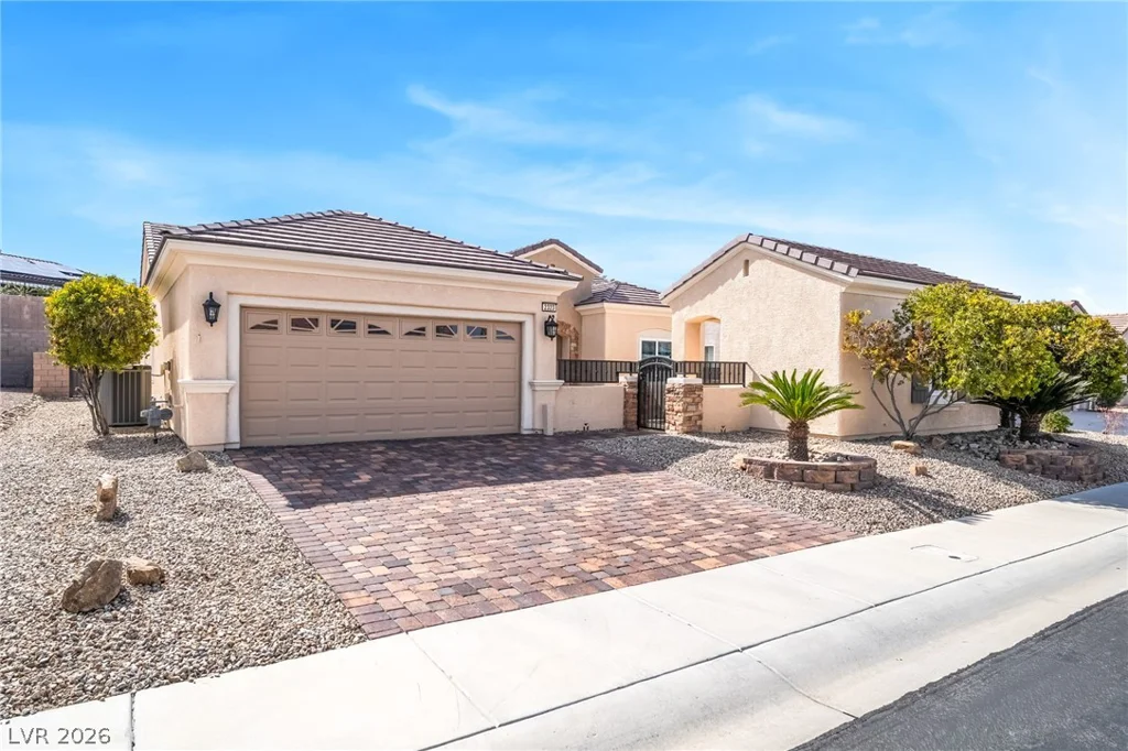 2323 Fayetteville, Henderson, NV 89052
