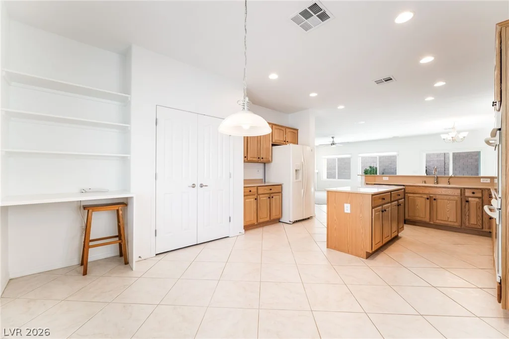 2323 Fayetteville, Henderson, NV 89052