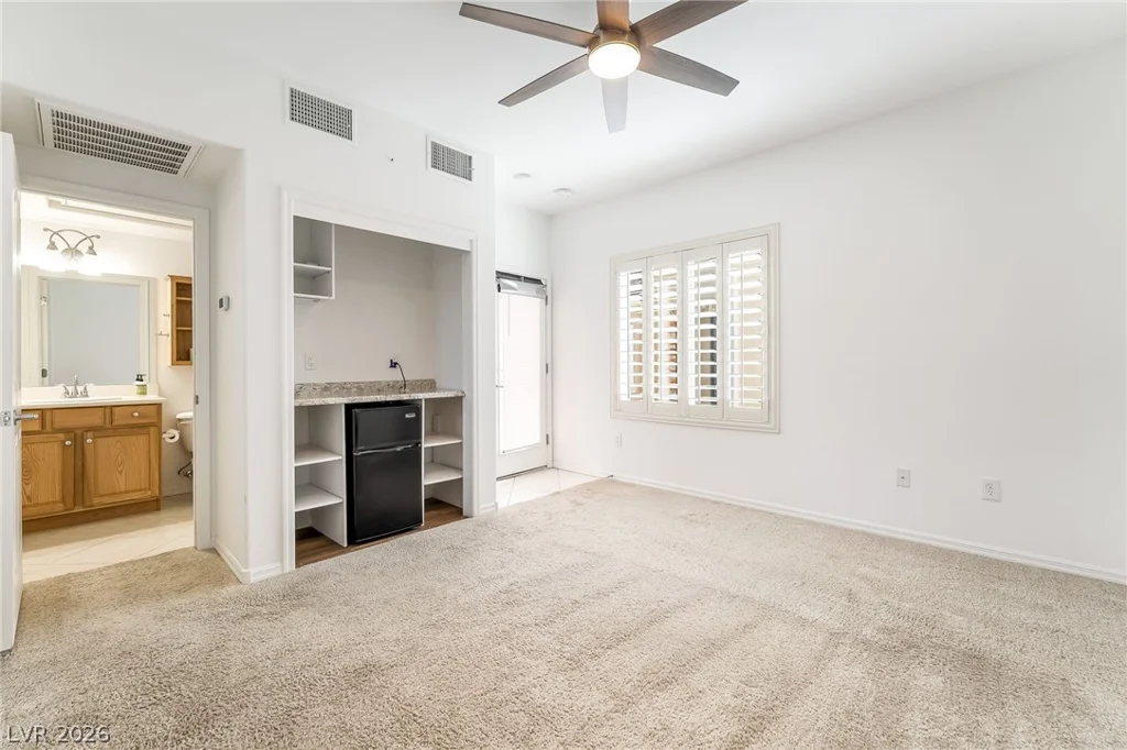 2323 Fayetteville, Henderson, NV 89052