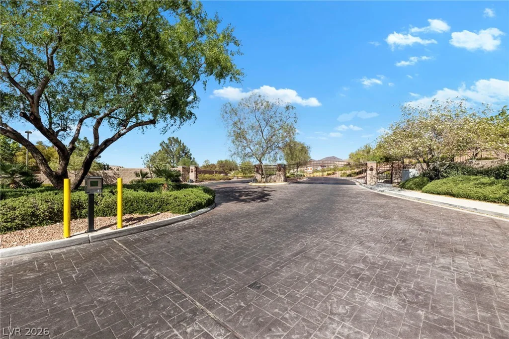 2323 Fayetteville, Henderson, NV 89052