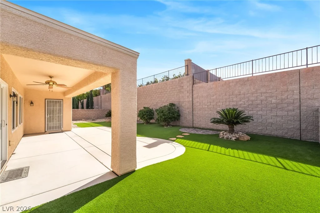 2323 Fayetteville, Henderson, NV 89052