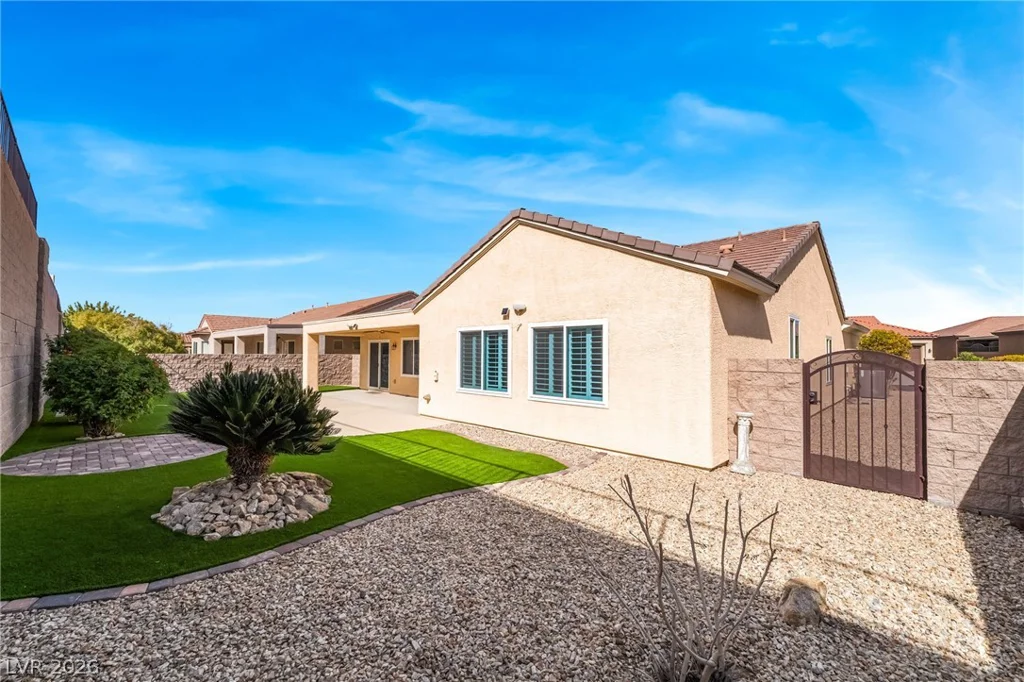 2323 Fayetteville, Henderson, NV 89052