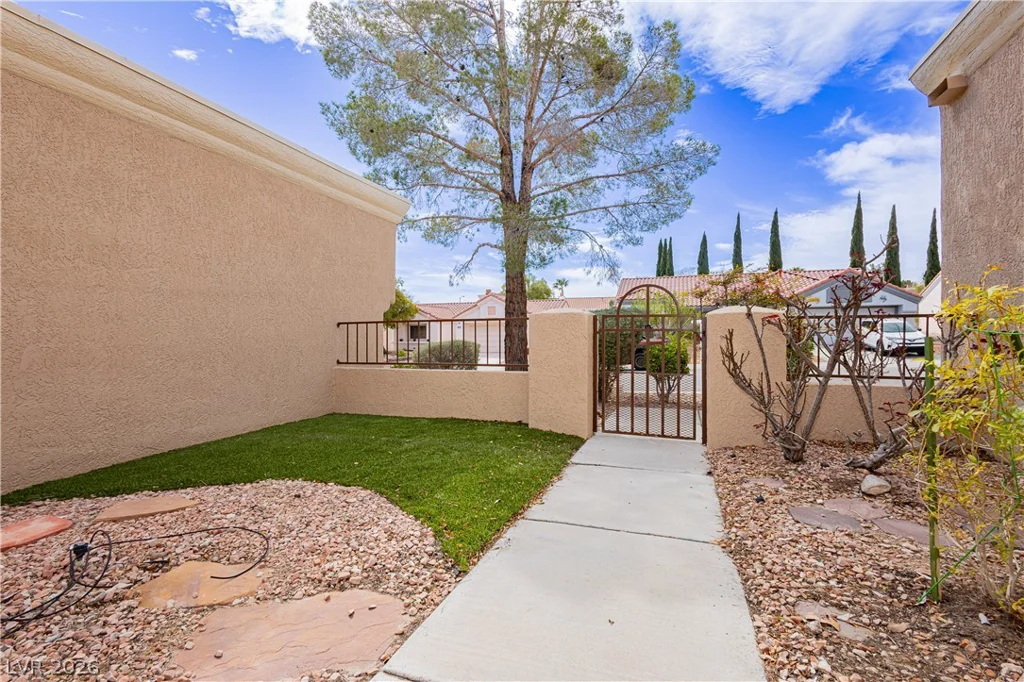 9424 Gold Mountain, Las Vegas, NV 89134