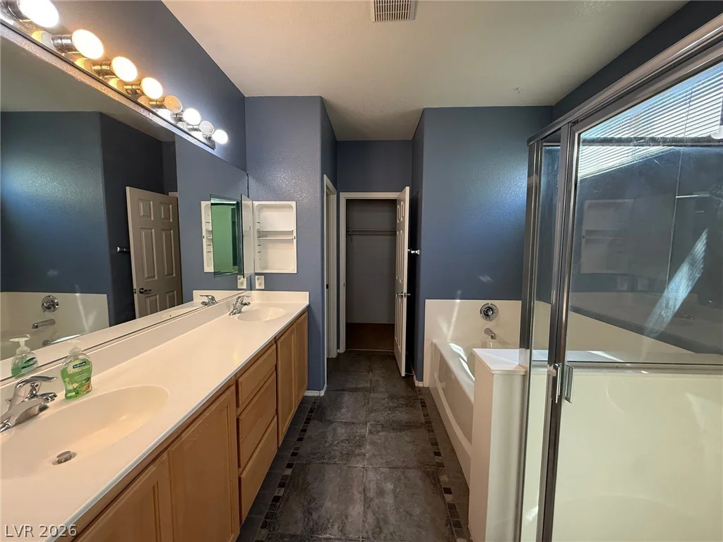 7248 Fountain Village, Las Vegas, NV 89113