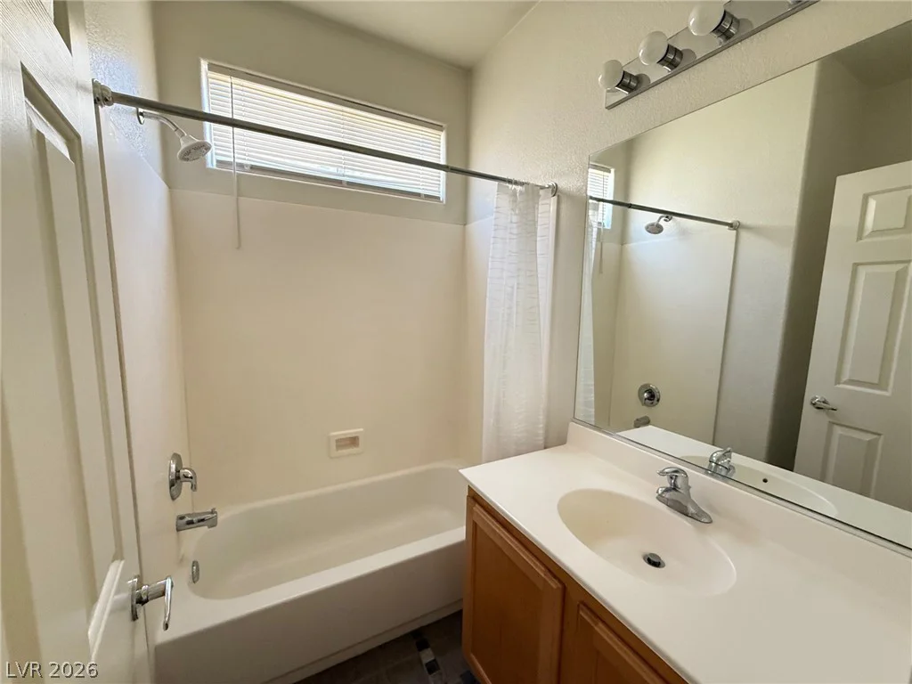 7248 Fountain Village, Las Vegas, NV 89113