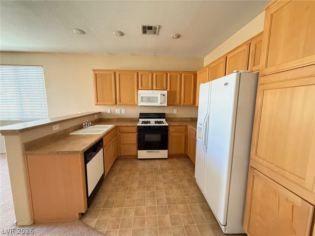 7248 Fountain Village, Las Vegas, NV 89113