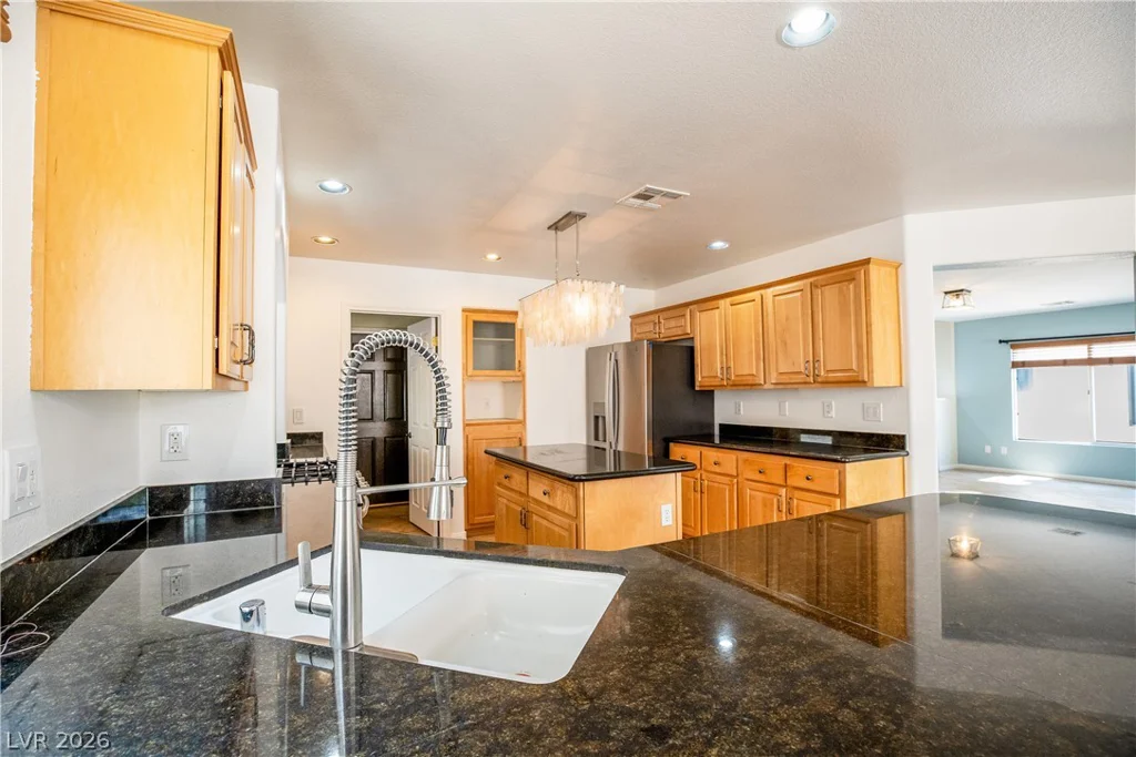 10902 Pentland Downs, Las Vegas, NV 89141