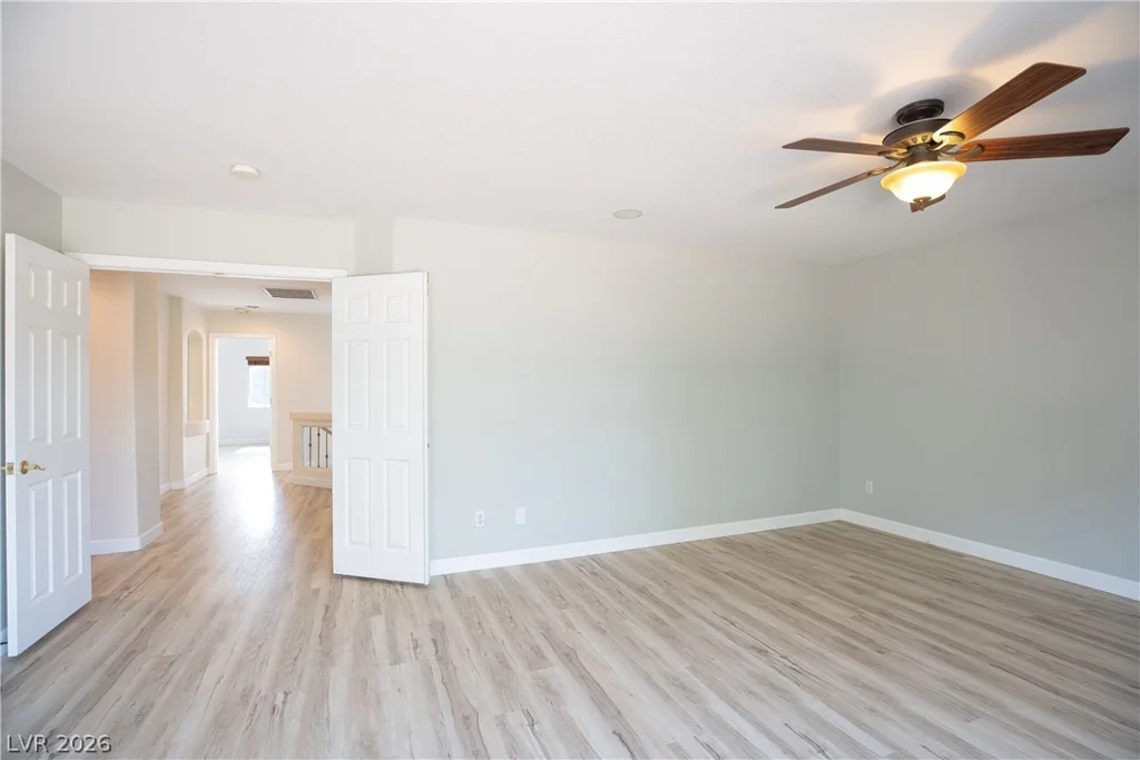 10902 Pentland Downs, Las Vegas, NV 89141