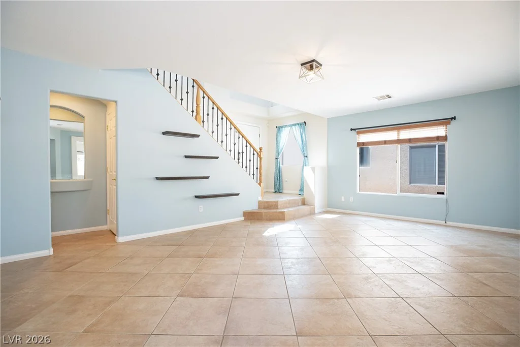 10902 Pentland Downs, Las Vegas, NV 89141