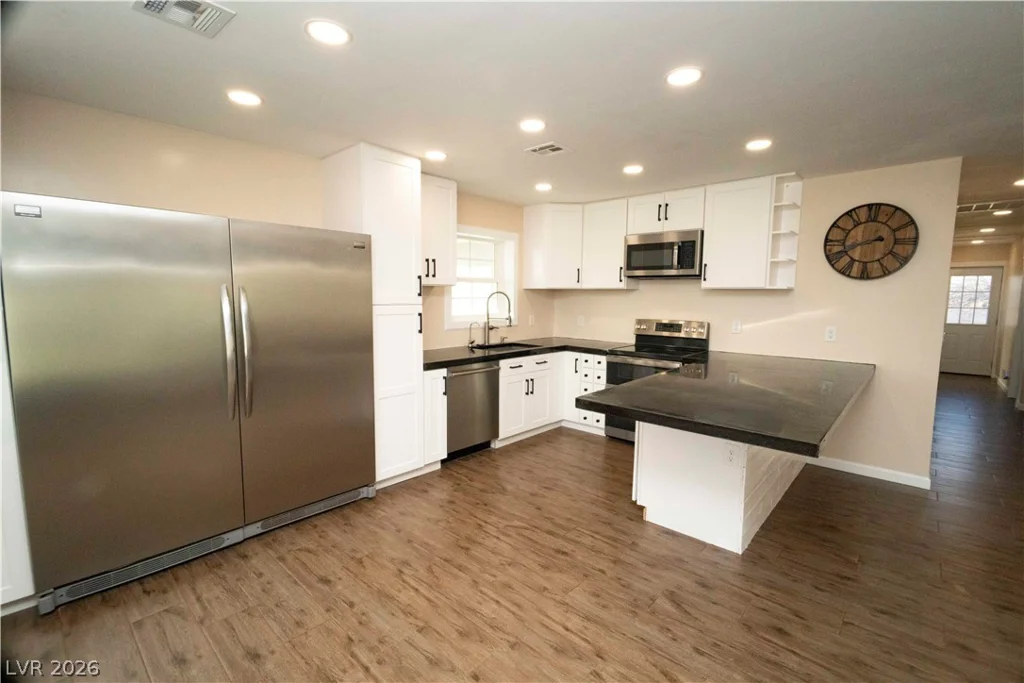 190 Robbin, Overton, NV 89040