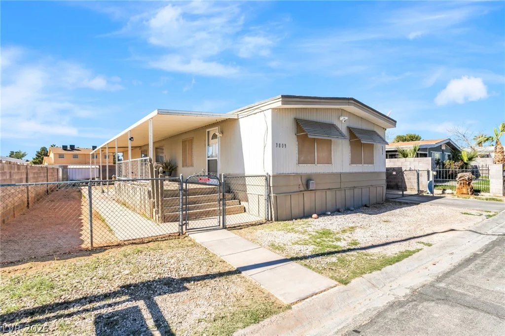3809 Pecan, Las Vegas, NV 89115