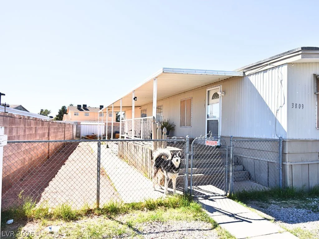 3809 Pecan, Las Vegas, NV 89115