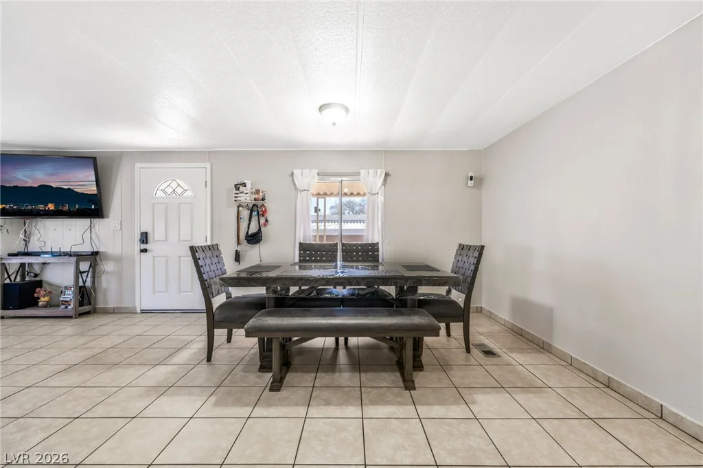 3809 Pecan, Las Vegas, NV 89115
