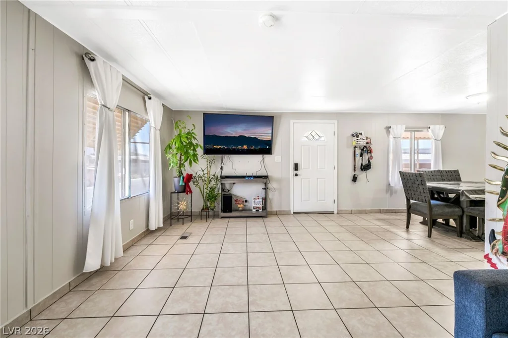 3809 Pecan, Las Vegas, NV 89115