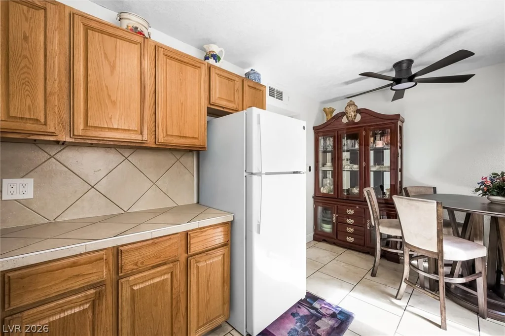 4770 Topaz, Las Vegas, NV 89121
